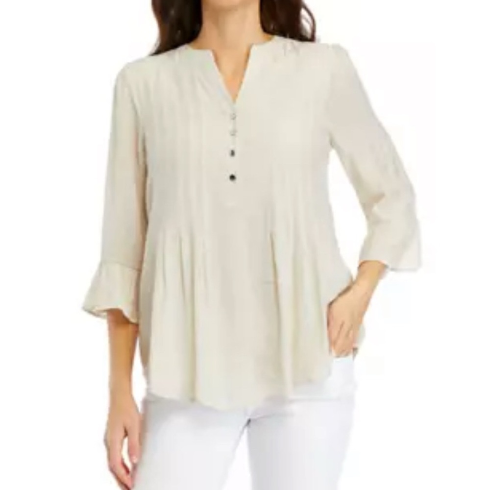 Linen Woven Bell Sleeve
Henley Top